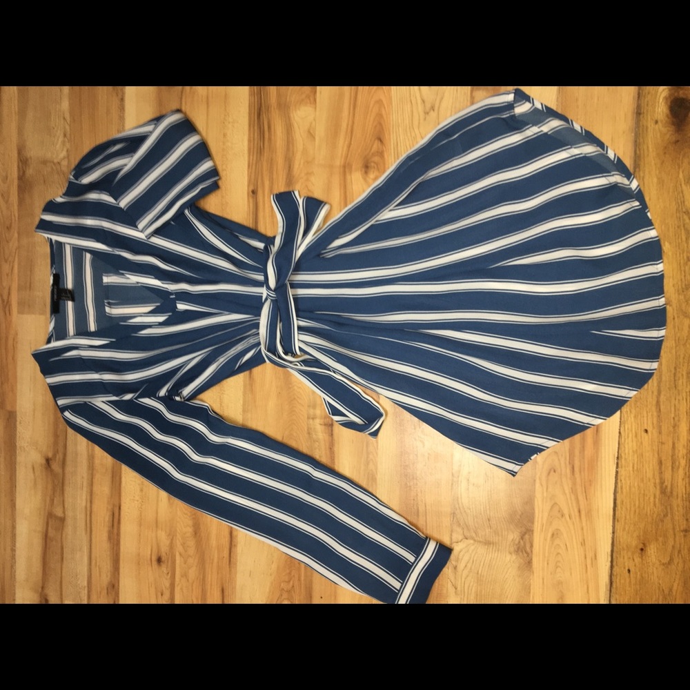 Dress - Picture 2 of 3